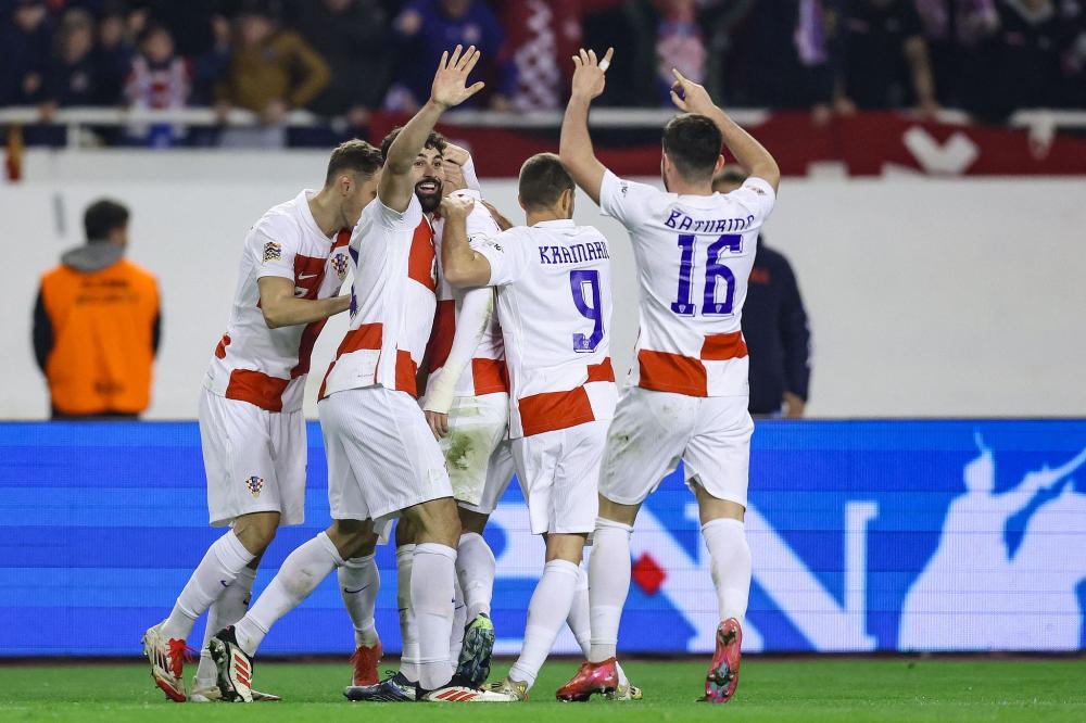 亚马尔：梅西是历史最佳，但我不想成为梅西，我想走自己的路