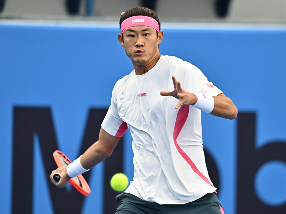 实现中超三连冠、队史第4冠，海港官方社媒发文庆祝