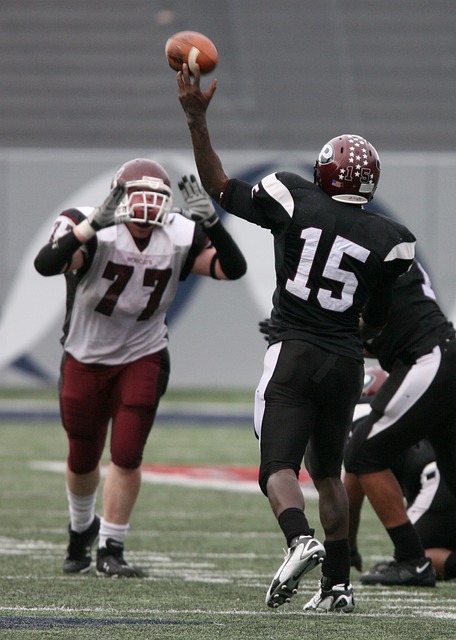 命中注定，狼队新援沃尔费手臂上有一个狼的文身